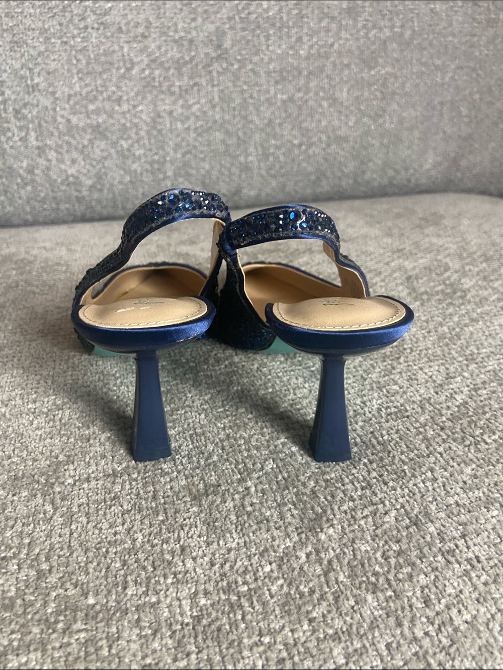 Betsey Johnson Navy Crystal Pointed Slingback Heels size 7M - Picture 5 of 16